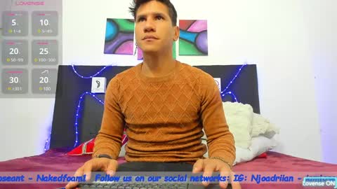 Snapshot of adriano_bigcock chatting on January 10, 3:50 am Adrian online show from January 10, 3:50 am
