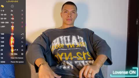 adriel_escalante online show from June 9, 2:35 am