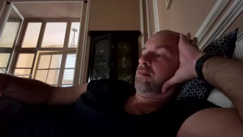 Snapshot of adrienfromparis chatting on December 10, 8:19 am adrienfromparis online show from December 10, 8:19 am
