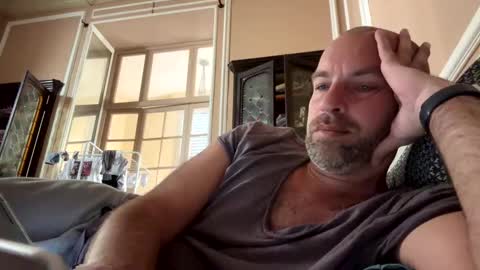 Snapshot of adrienfromparis chatting on December 2, 10:48 am adrienfromparis online show from December 2, 10:48 am