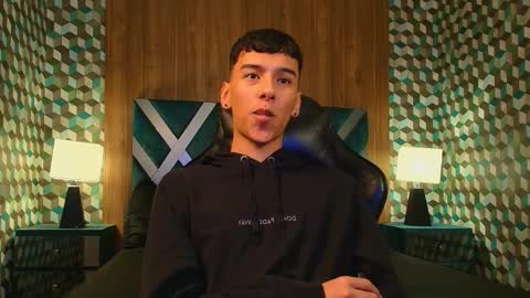 aiden_royce online show from October 24, 5:42 am