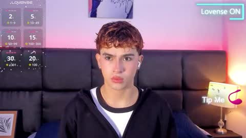 Aiden  online show from October 21, 12:19 pm