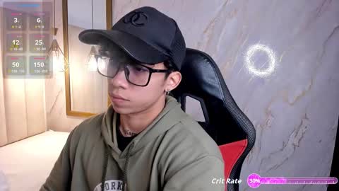 akazaboy online show from December 3, 5:24 am