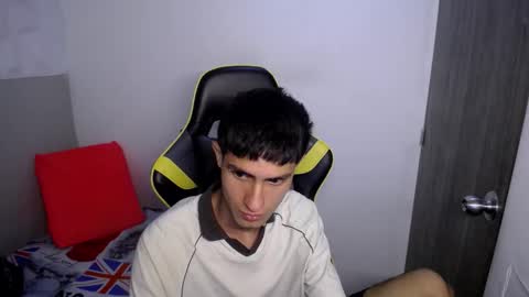 Akyra latin online show from February 23, 5:03 pm