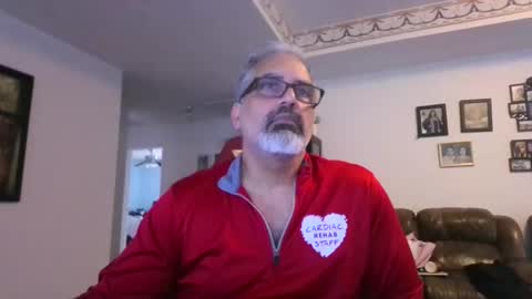 aladdin31673 online show from April 23, 12:04 am