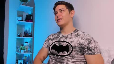 Alan Hadid online show from November 11, 8:58 pm