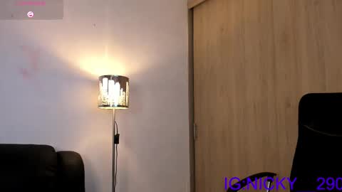 Snapshot of alan_morrys chatting on September 16, 2:12 am alan_morrys online show from September 16, 2:12 am
