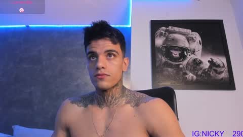 Snapshot of alan_morrys chatting on February 7, 3:13 am alan_morrys online show from February 7, 3:13 am