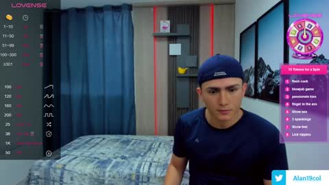 Snapshot of alan_nd_kevin chatting on January 13, 11:30 am Alan Kevin can we reach 100 thumbs up please guys online show from January 13, 11:30 am