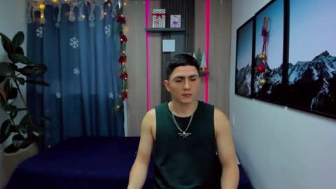 Snapshot of alan_nd_kevin chatting on December 29, 11:40 am Alan Kevin can we reach 100 thumbs up please guys online show from December 29, 11:40 am