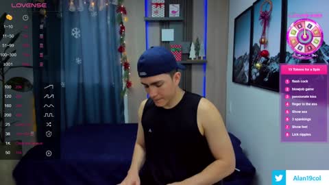 Snapshot of alan_nd_kevin chatting on December 21, 11:33 am Alan Kevin can we reach 100 thumbs up please guys online show from December 21, 11:33 am