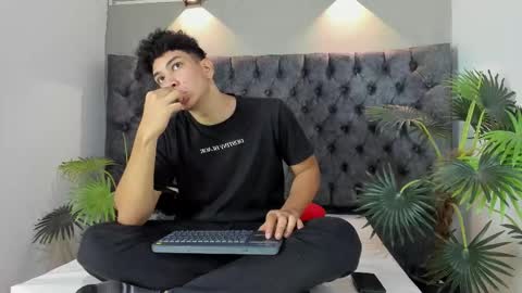 Alan online show from November 13, 1:49 pm