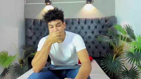 Alan online show from December 1, 1:58 pm