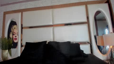 Snapshot of alan_santhos chatting on October 17, 5:33 am ---Alan--- online show from October 17, 5:33 am