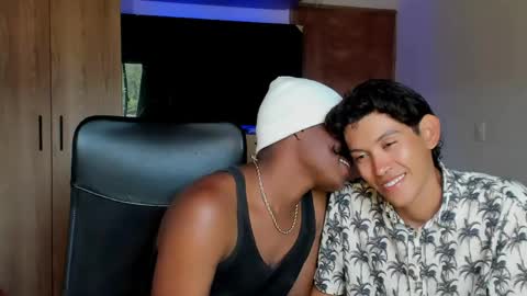 Alan and Criss - WE JUST FRIENDS WITH BENEFITS BOTH VERS online show from May 18, 9:41 pm