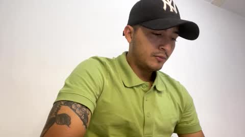 alanj998 online show from November 11, 2:27 am