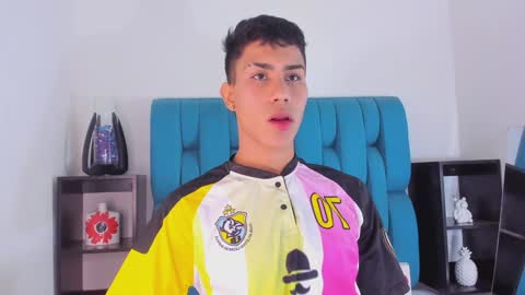 alannaughty_ online show from January 5, 9:03 pm