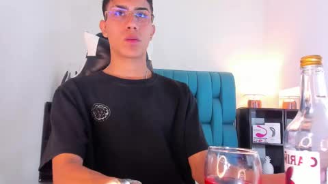 alannaughty_ online show from February 14, 3:54 am