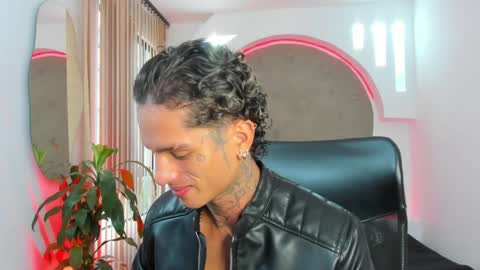 Snapshot of alanrodgers2_0 chatting on February 7, 12:39 pm alan online show from February 7, 12:39 pm