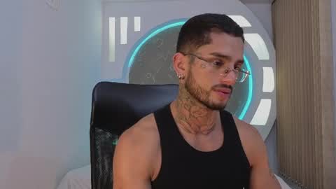 alan online show from April 23, 11:37 am