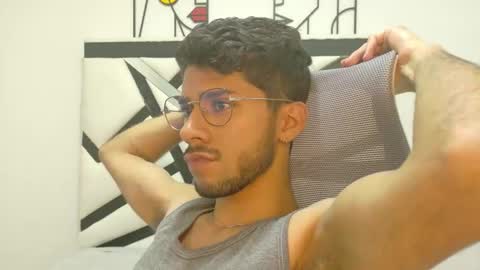 alanvilla_lobo online show from October 11, 7:51 pm