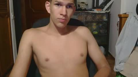 Snapshot of albajadmamad_01 chatting on October 7, 11:09 pm josevcam online show from October 7, 11:09 pm