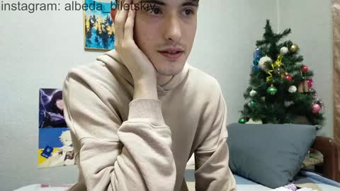 Snapshot of albeda22 chatting on January 15, 6:29 pm Albedo online show from January 15, 6:29 pm