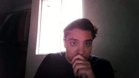 albertoarenas16 online show from April 7, 11:05 pm