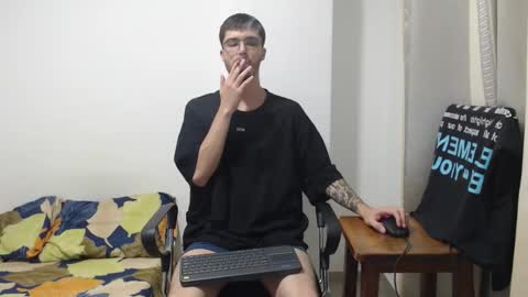 Snapshot of aleex_miller chatting on October 16, 9:28 am aleex_miller online show from October 16, 9:28 am