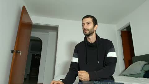 Alejandro Hernndez online show from July 5, 4:19 am