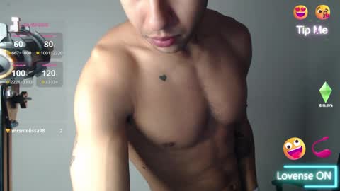 Snapshot of alejandrojf_00 chatting on December 20, 2:49 pm Daiki jack online show from December 20, 2:49 pm