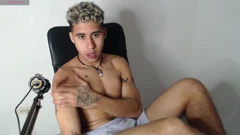 Snapshot of alejandrojf_00 chatting on December 20, 2:30 am Daiki jack online show from December 20, 2:30 am