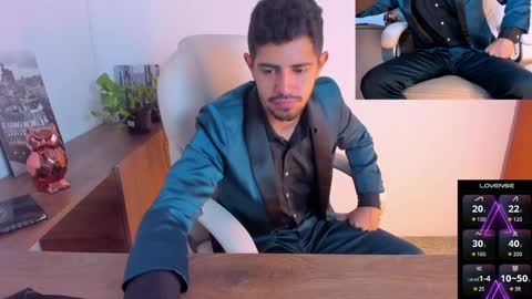 Snapshot of alejandrostorm chatting on January 3, 7:50 pm Alejo online show from January 3, 7:50 pm