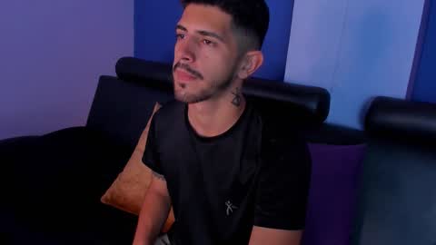 Snapshot of alejandrostorm chatting on October 3, 9:20 pm Alejo online show from October 3, 9:20 pm