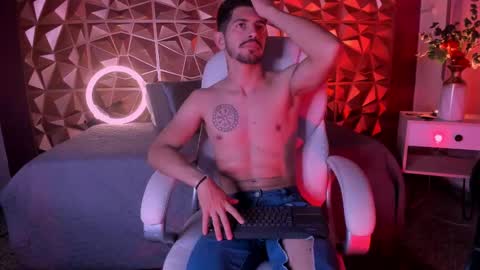 Snapshot of alejandrostorm chatting on March 12, 6:51 am Alejo online show from March 12, 6:51 am