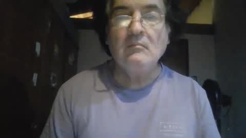 alejito16 online show from April 27, 8:00 am