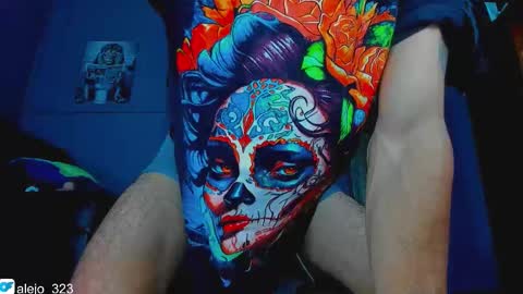 Snapshot of alejo_323__ chatting on October 18, 2:05 am alejo_323__ online show from October 18, 2:05 am