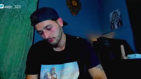 alejo_323__ online show from March 30, 3:40 am