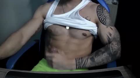 alejoduarte16 online show from February 9, 2:11 pm