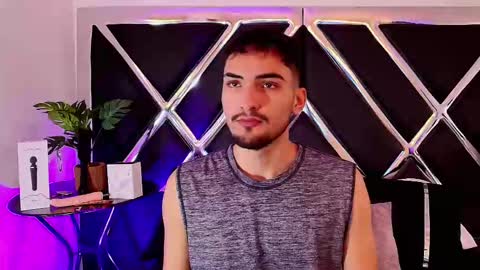 Snapshot of alekruizx chatting on October 8, 5:17 pm Alek online show from October 8, 5:17 pm