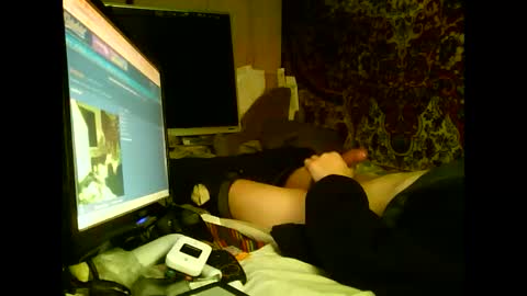 Snapshot of alekss4 chatting on February 8, 12:28 pm alekss4 online show from February 8, 12:28 pm