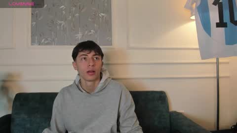 Snapshot of alessandro_dybala chatting on March 8, 3:22 pm Alessandro Dybala online show from March 8, 3:22 pm