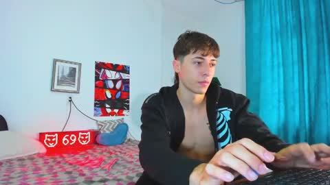 Alessandro Dybala online show from April 25, 12:41 pm