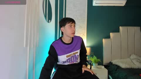 Snapshot of alessandro_dybala chatting on February 28, 11:47 am Alessandro Dybala online show from February 28, 11:47 am