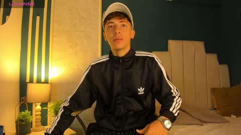 Snapshot of alessandro_dybala chatting on December 8, 11:46 am Alessandro Dybala online show from December 8, 11:46 am