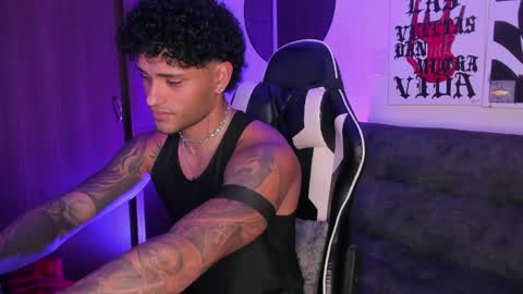 Alessandro Vanni online show from April 25, 2:36 am