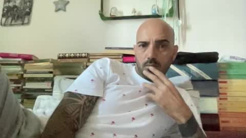 alessandromori91 online show from June 8, 5:30 am