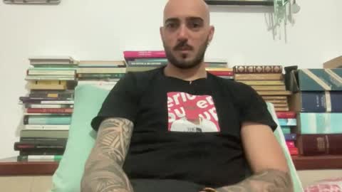 alessandromori91 online show from April 23, 8:44 pm