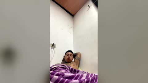 alex31v162982 online show from April 15, 11:21 am