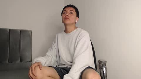 Owen online show from December 17, 1:24 am